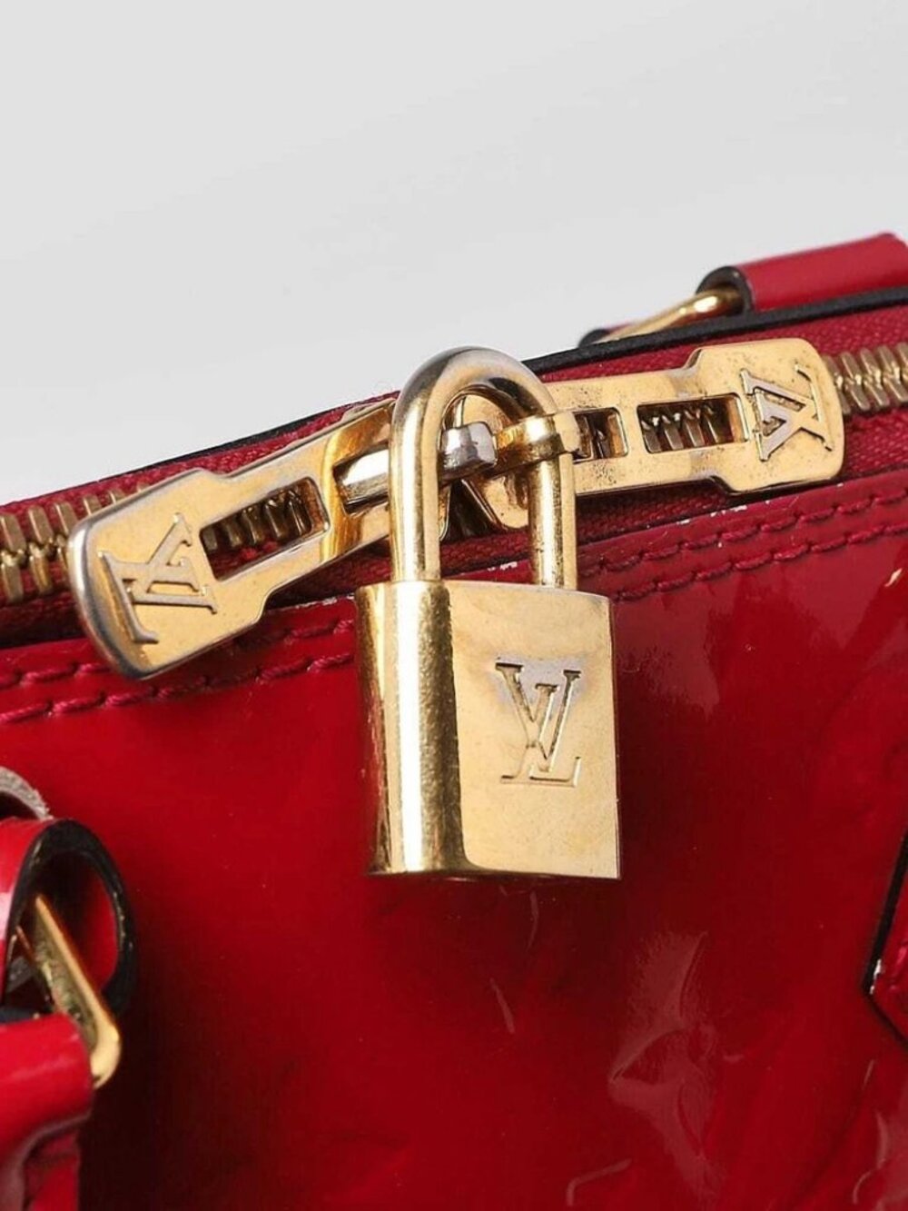 Louis Vuitton Rose Indian Monogram Vernis Alma PM Bag - Picture 8 of 12